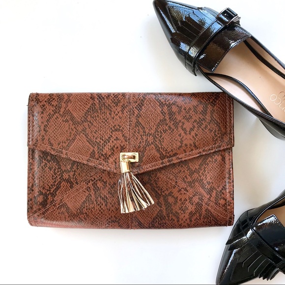 H&M Handbags - H&M Brown Snakeskin Print Tassel Clutch